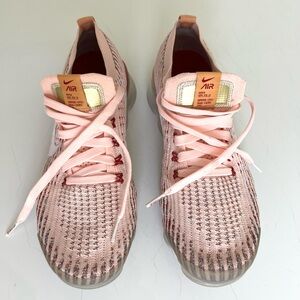 Women’s Nike vapormax shoes